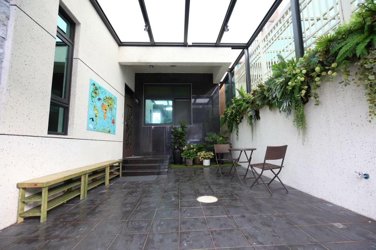 52 Travelers Home Hualien City Exterior photo
